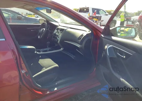 2015 Nissan Altima 2.5/2.5 S/2.5 Sl/2.5 Sv из США, поврежденный, VIN 1N4AL3AP9FC125794